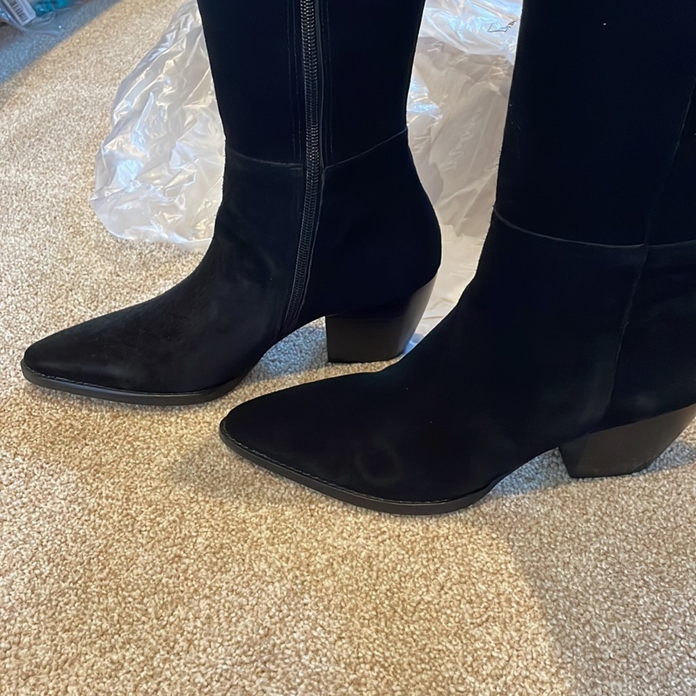 NWT The Perfect Black suede boots - Picture 12 of 12